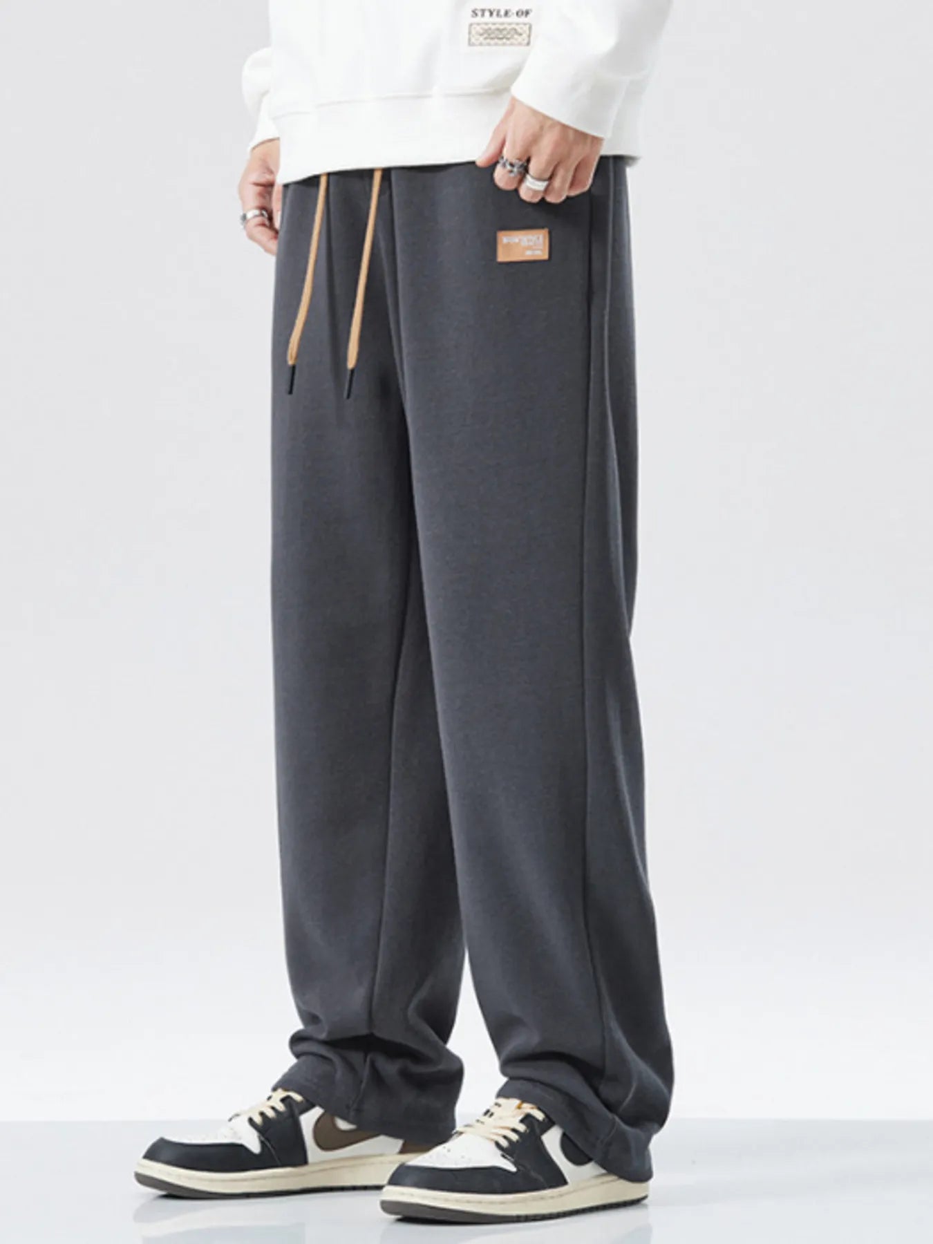 2f6dda6a245e4d66a8f95bbf2ea4ed22-Max-Origin